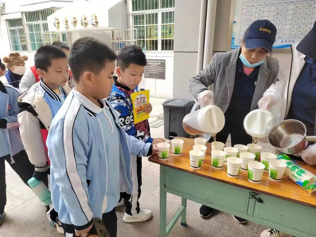 校园暖心姜糖水